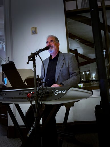 Gallery photo 3 of Tony Oberto