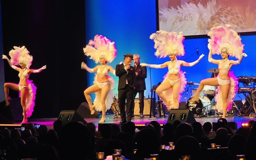 Gallery photo 15 of Swinging as Sinatra