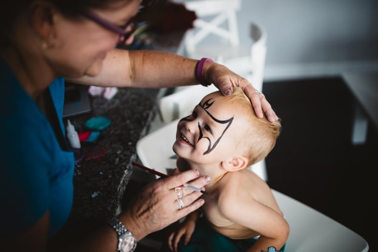 Gallery photo 3 of Swirls and Curls Face Painting