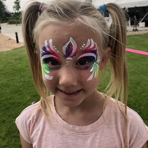 Gallery photo 6 of Swirls and Curls Face Painting