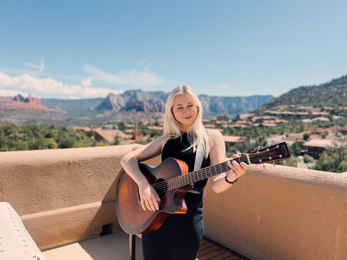 Gallery photo 1 of Sylvia Grape