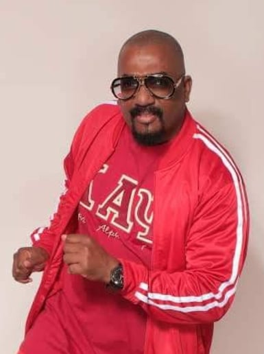 Gallery photo 1 of Comedian T-Ray Sanders