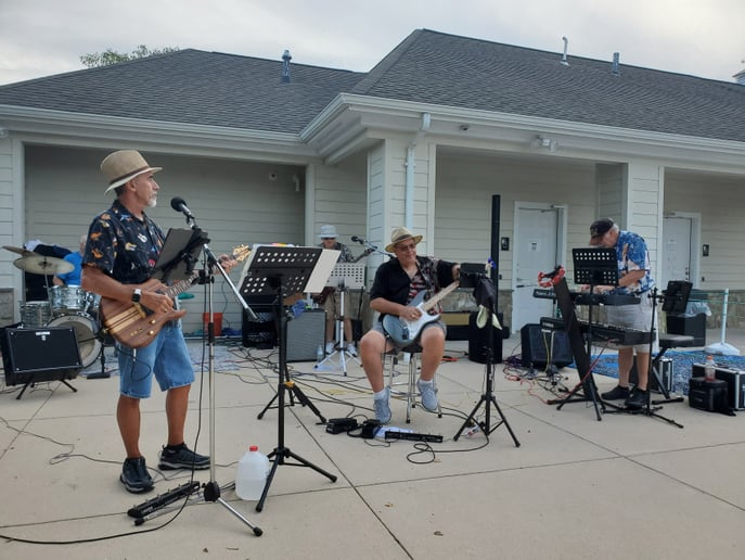 Gallery photo 11 of Tailwinds Band