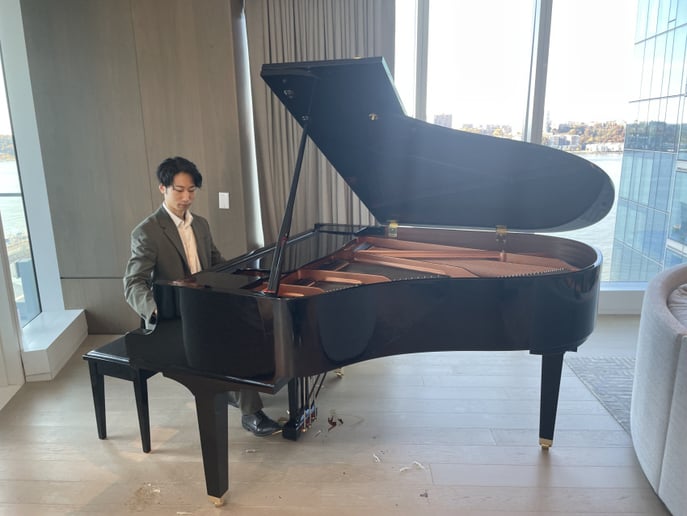Gallery photo 1 of Piano by TK