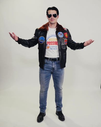 Gallery photo 10 of Alexander Cardoza as Tom Cruise