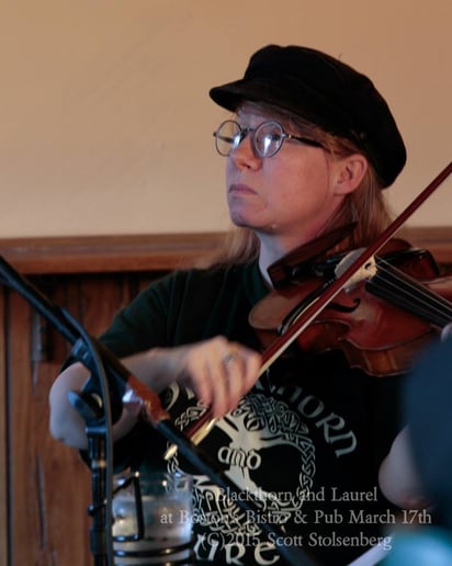Gallery photo 4 of Moira Levant, Violinist and Fiddler
