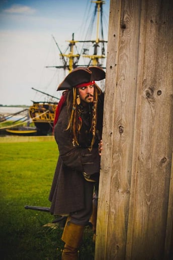 Gallery photo 3 of TallCaptainJack