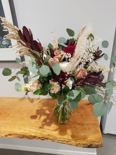 Gallery photo 4 of Tall Juniper wedding florals