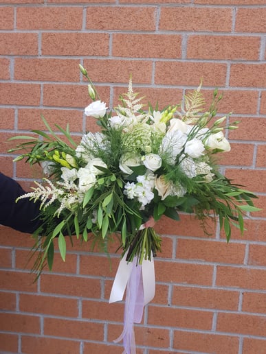 Gallery photo 5 of Tall Juniper wedding florals