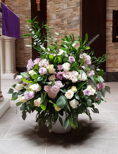 Gallery photo 6 of Tall Juniper wedding florals