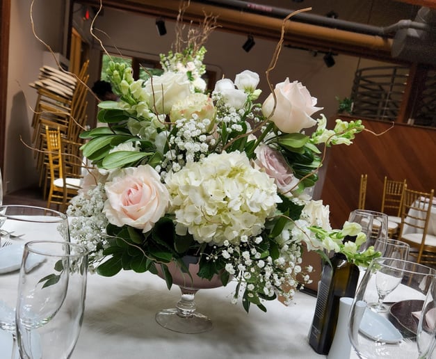 Gallery photo 10 of Tall Juniper wedding florals