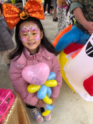 Gallery photo 1 of Tango balloons & Facepaint Entertaiment
