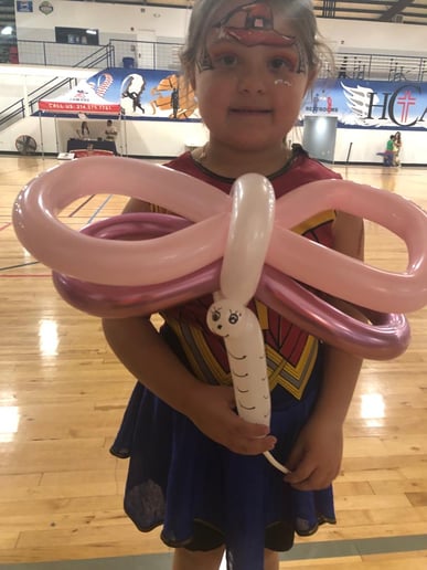 Gallery photo 9 of Tango balloons & Facepaint Entertaiment