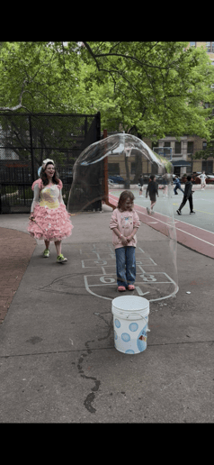 Gallery photo 7 of Tara Bubble Queen