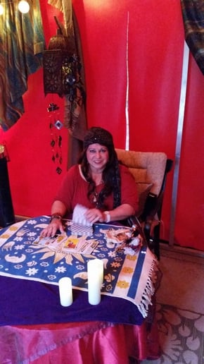 Gallery photo 6 of Tarot Card Reader