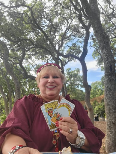 Gallery photo 10 of Tarot Card Reader