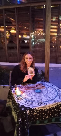 Gallery photo 35 of Tarot for Empowerment