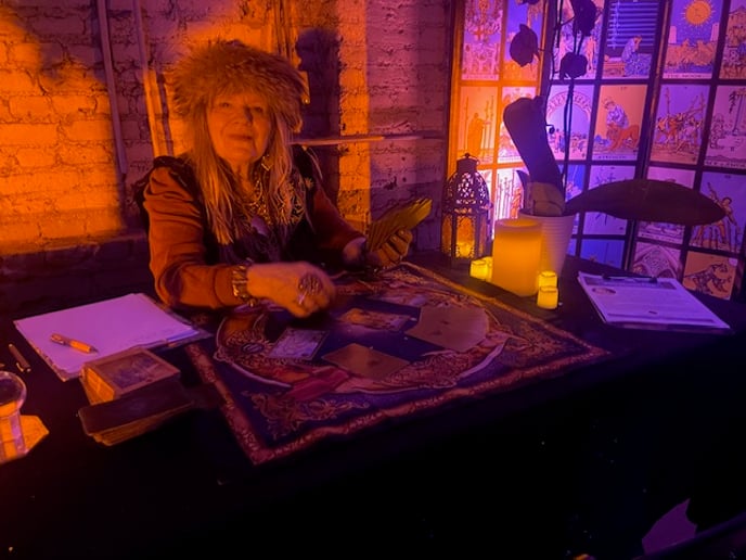 Gallery photo 28 of Tarot Oracle Queen