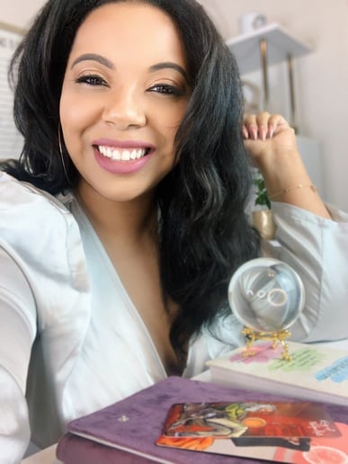 Gallery photo 8 of Tarot Psychic Readings w/ Miss Bri