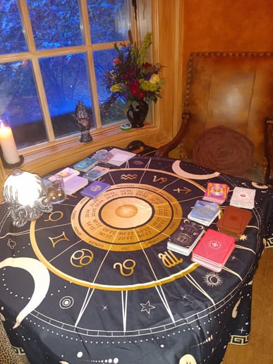 Gallery photo 6 of Rachel Mann - Tarot Reader