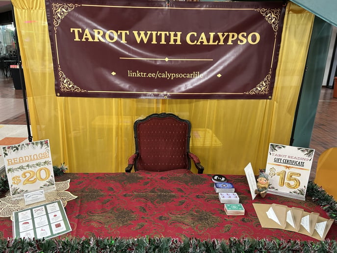 Gallery photo 8 of Tarot With Calypso