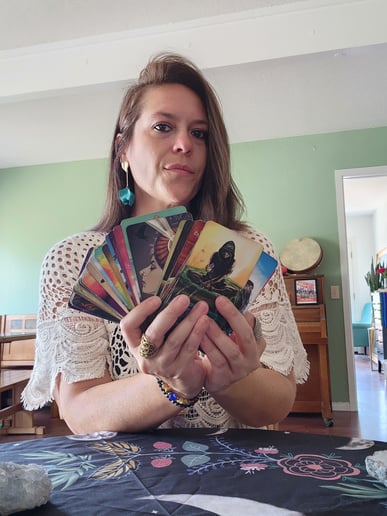 Gallery photo 4 of Tarot with Kat