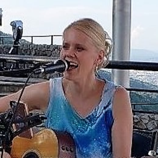 Gallery photo 7 of Tarryn Aimée