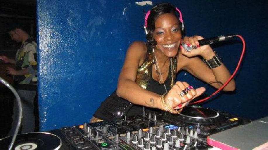 Gallery photo 1 of Tasha Rozez
