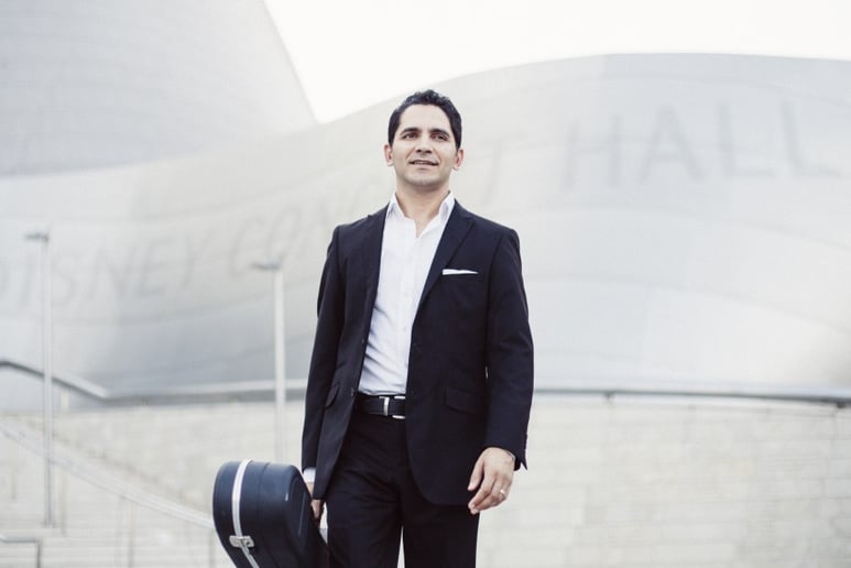 Gallery photo 10 of Tavi Jinariu, Los Angeles Classical Guitarist