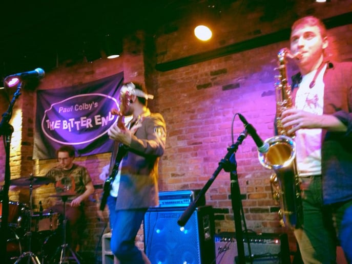 Gallery photo 14 of Taylor - Singing Saxophonist