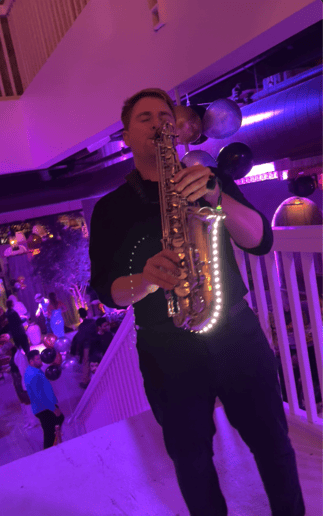 Gallery photo 2 of Taylor - Singing Saxophonist