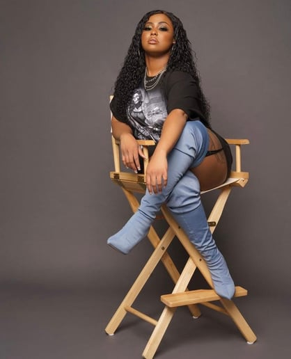Gallery photo 1 of Taylor Nai