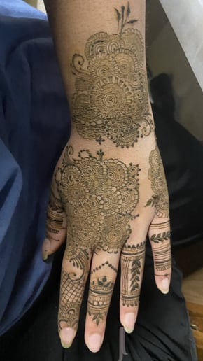 Gallery photo 2 of Kangz Mehndi