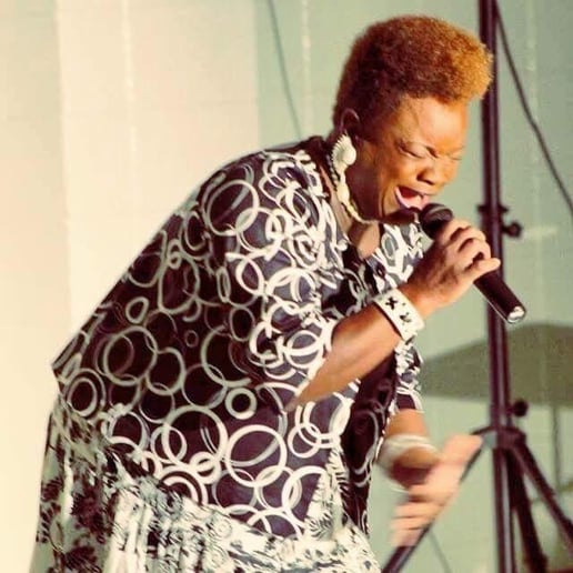 Gallery photo 1 of Tenishia Toussaint