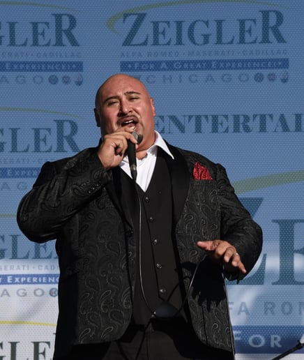 Gallery photo 7 of "Tenor - Pavarotti/Bocelli in one"