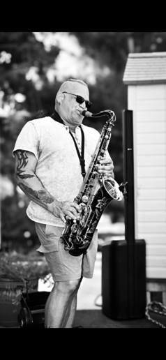 Gallery photo 3 of Tenor Tank on Sax