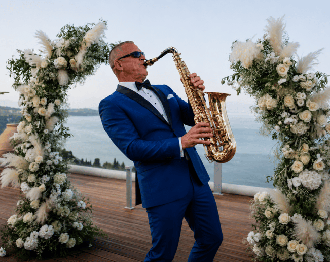 Gallery photo 2 of Tenor Tank on Sax