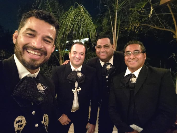 Gallery photo 1 of Grupo Alborada