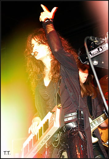 Gallery photo 2 of T T [Backup Performer & Hair/Makeup Artist for Michael Jackson acts]