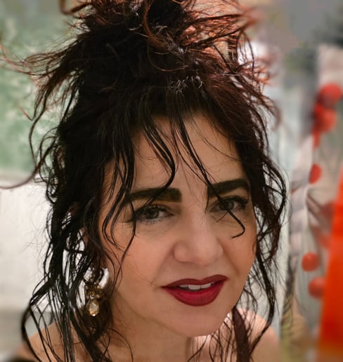 Gallery photo 1 of T T [Backup Performer & Hair/Makeup Artist for Michael Jackson acts]