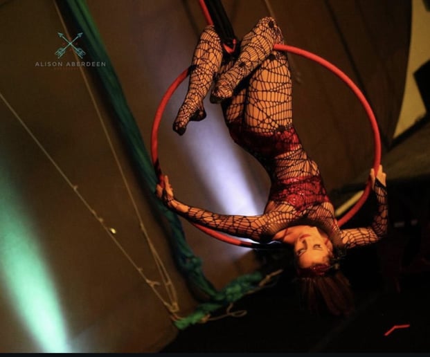 Gallery photo 7 of Teresa Cirque