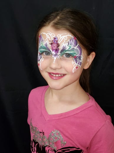 Gallery photo 4 of Teresa,  Face Paint Us