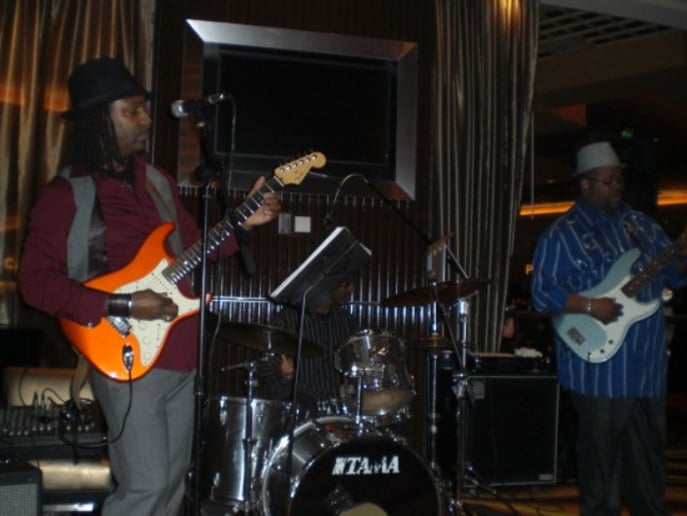 Gallery photo 6 of Terrance Vaughn Solo / Trio or Big Band