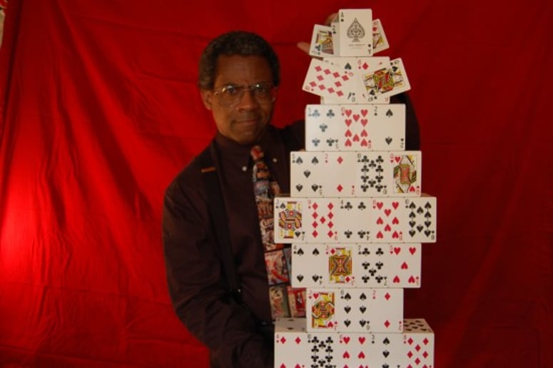 Gallery photo 2 of Terry Francis - Purveyor Of Magic & Mystery