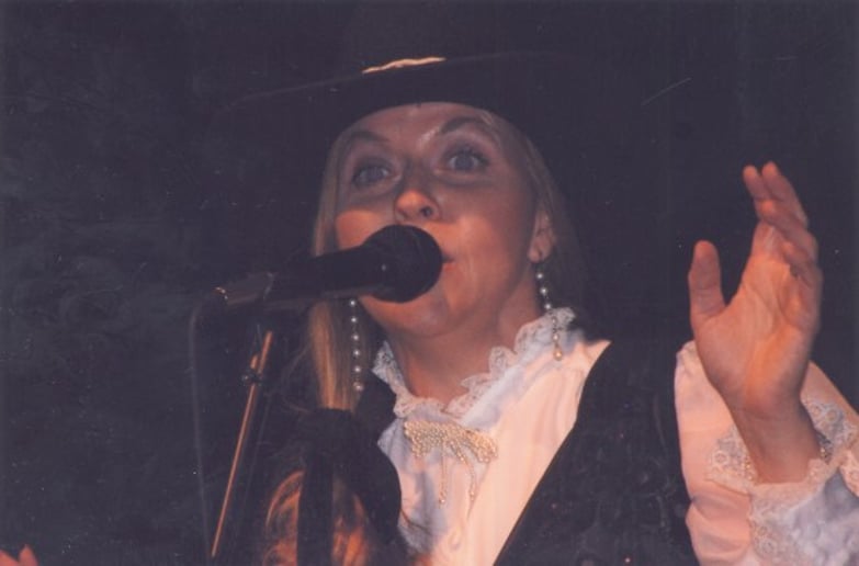Gallery photo 1 of Tessie and the Calico Cats