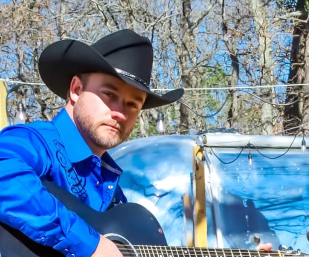 Gallery photo 9 of Jarrod Sterrett and The Hired Guns