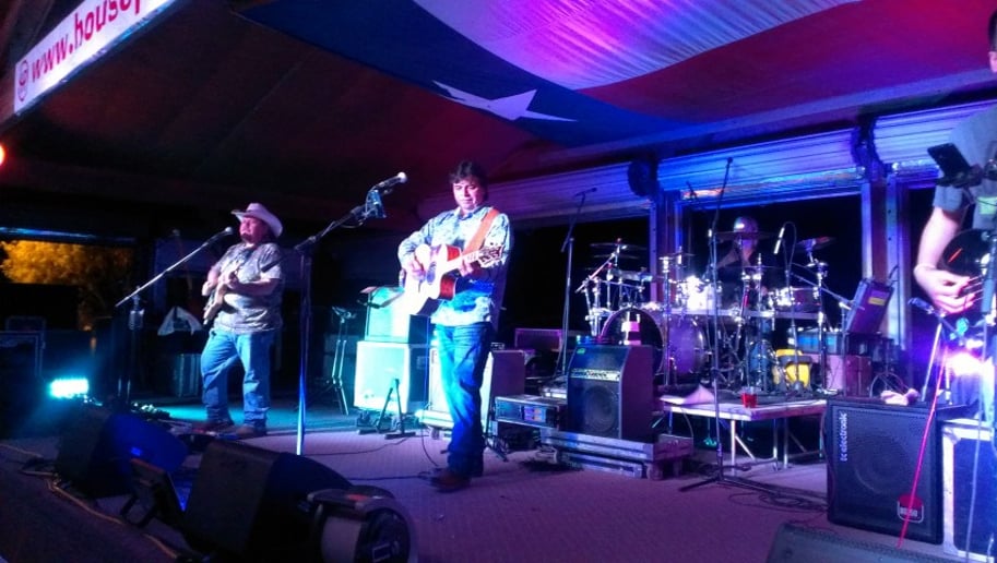 Gallery photo 8 of Vale Rodriguez & Texas Rhythm Aces