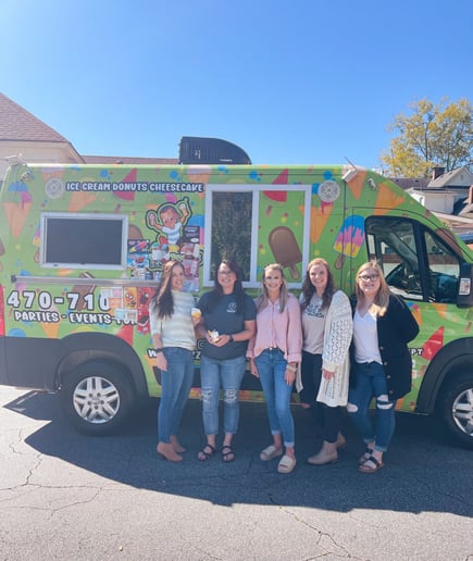 Gallery photo 4 of TezzyPooh’s Ice Cream Truck