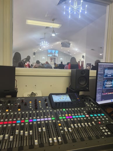 Gallery photo 1 of TFF Sound