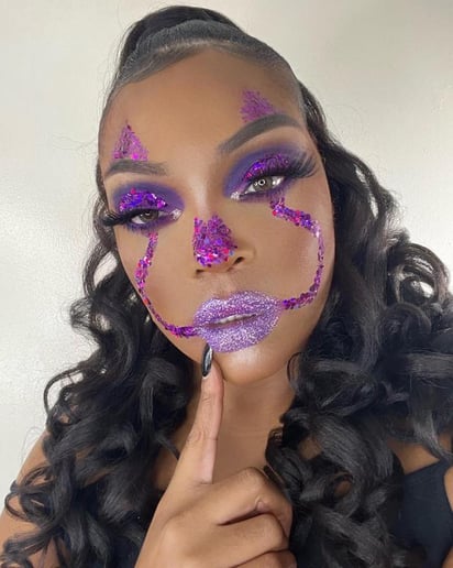 Gallery photo 5 of Maureen's Glam Show